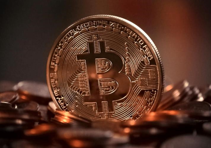 假如我有一万个比特币，是否可以提现？