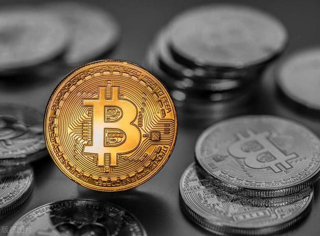 谁知道比特币是怎么换的？我无意间发现u盘里有四十几个比特币