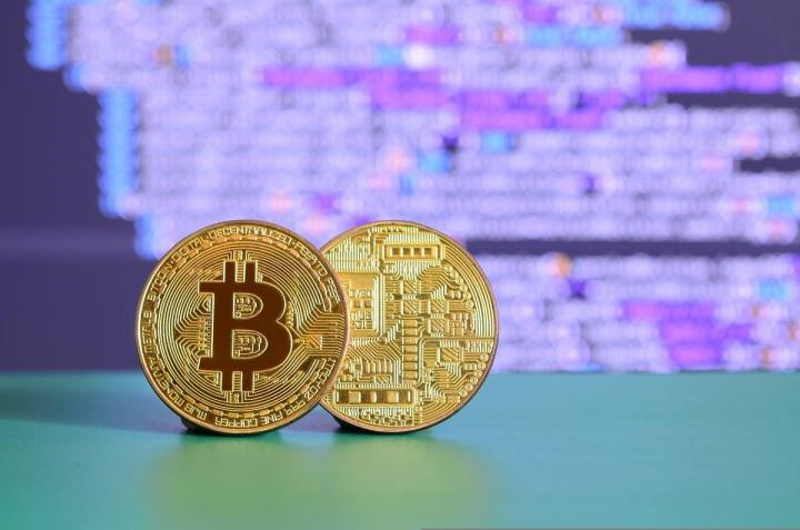 比特币十月依旧看涨！本轮牛市会以MeMe叙事拉开一个帷幕