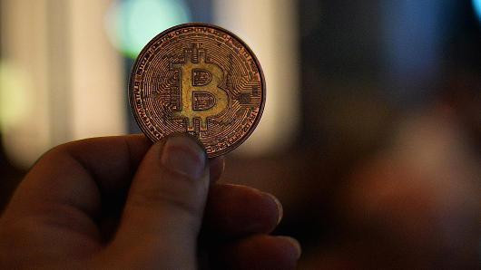 比特币：说白了就是一个依附区块链技术的app