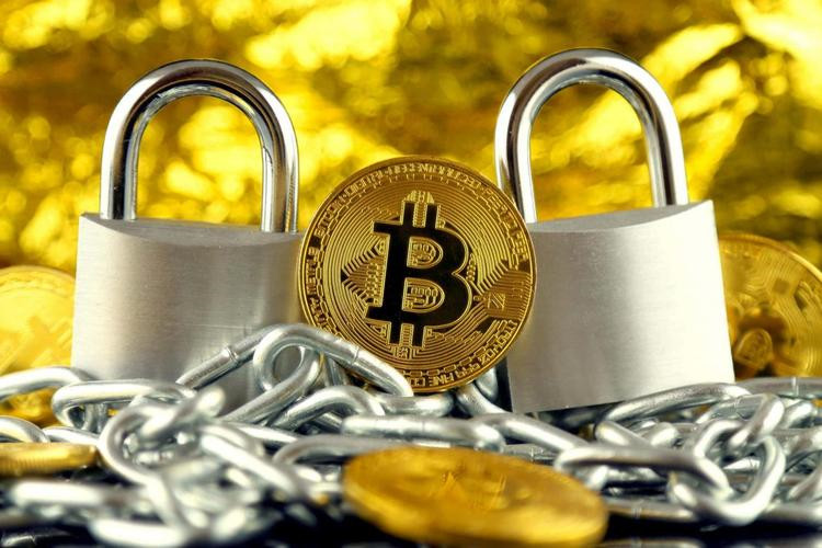 持续下挫 比特币跌破35000美元